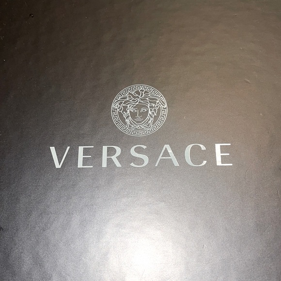 Woman Versace sneakers - Picture 1 of 7